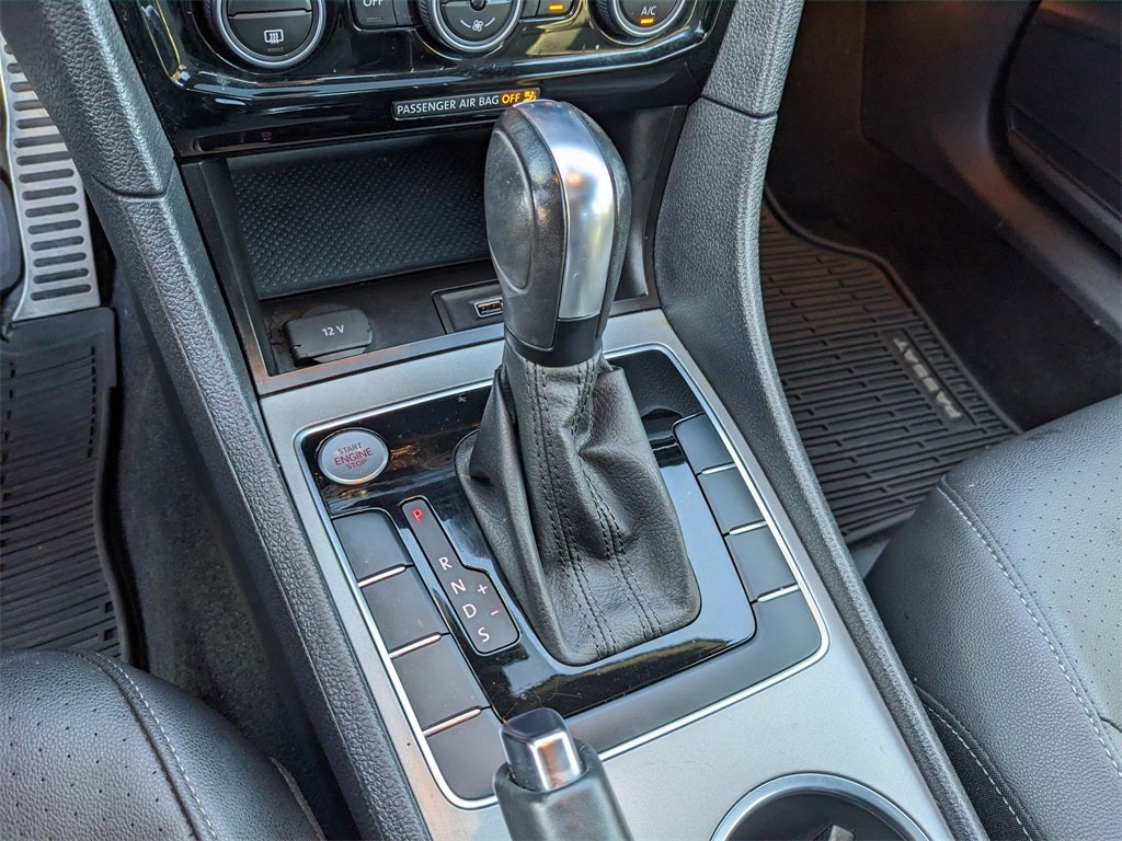 2021 Volkswagen Passat 2.0T R-Line