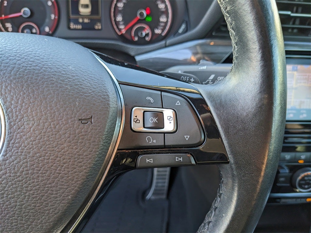 2021 Volkswagen Passat 2.0T R-Line