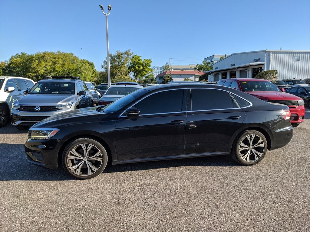 2022 Volkswagen Passat 2.0T SE