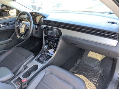 2022 Volkswagen Passat 2.0T SE