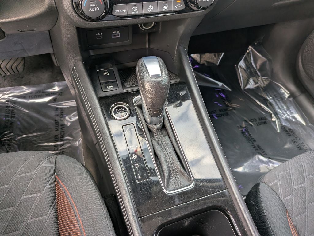 2021 Nissan Kicks SR
