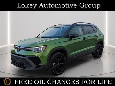 2025 Volkswagen Taos 1.5T SE Black