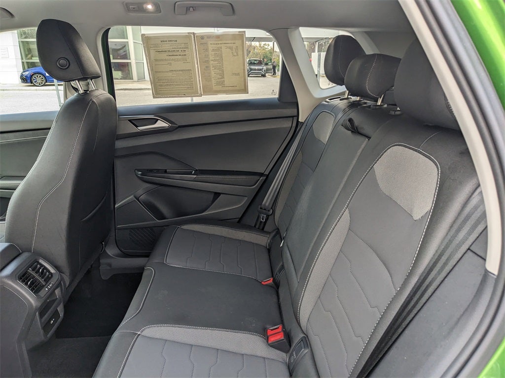 2025 Volkswagen Taos 1.5T SE Black