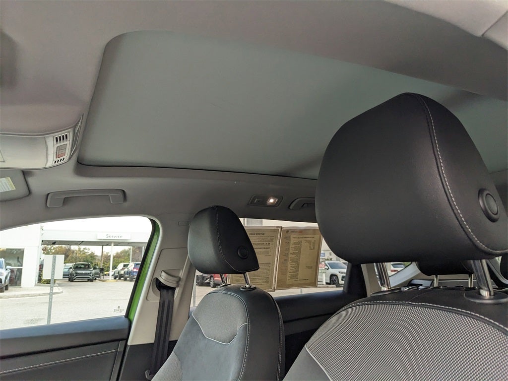 2025 Volkswagen Taos 1.5T SE Black