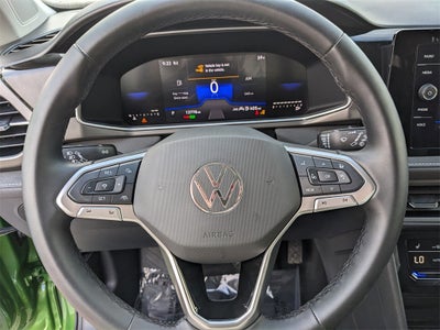 2025 Volkswagen Taos 1.5T SE Black