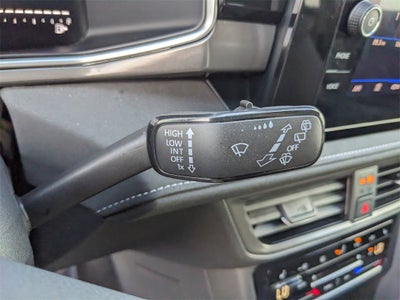 2025 Volkswagen Taos 1.5T SE Black