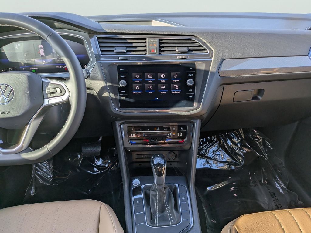 2023 Volkswagen Tiguan 2.0T SE