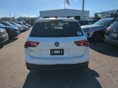 2023 Volkswagen Tiguan 2.0T SE