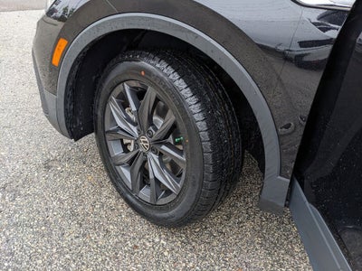 2024 Volkswagen Tiguan 2.0T SE