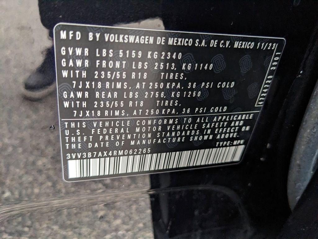 2024 Volkswagen Tiguan 2.0T SE