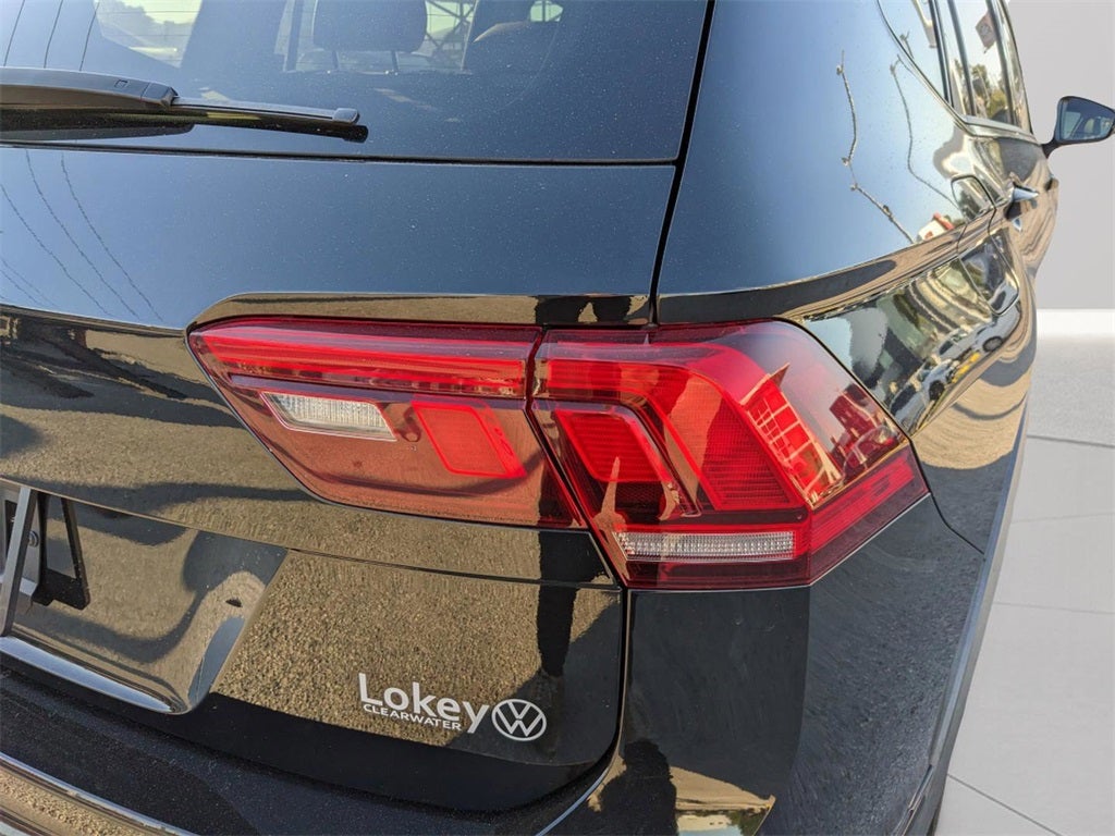 2021 Volkswagen Tiguan 2.0T SE R-Line Black