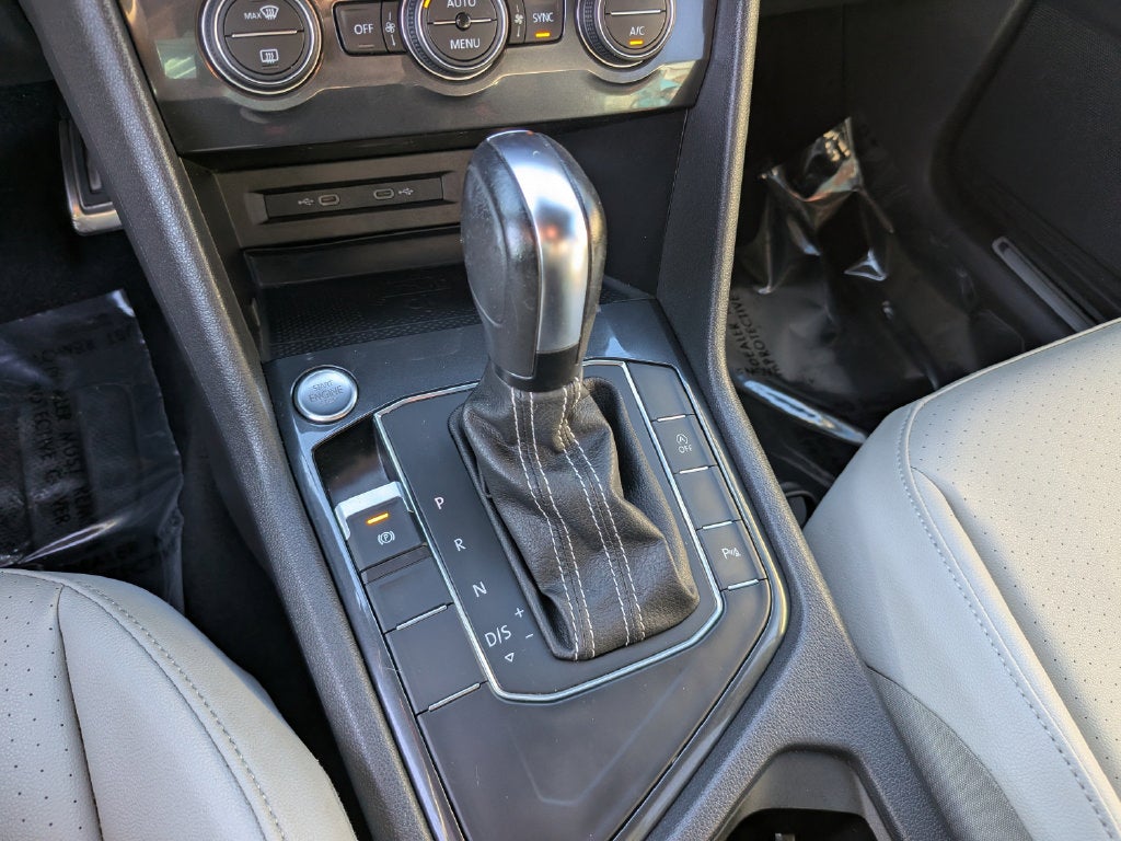 2021 Volkswagen Tiguan 2.0T SE R-Line Black