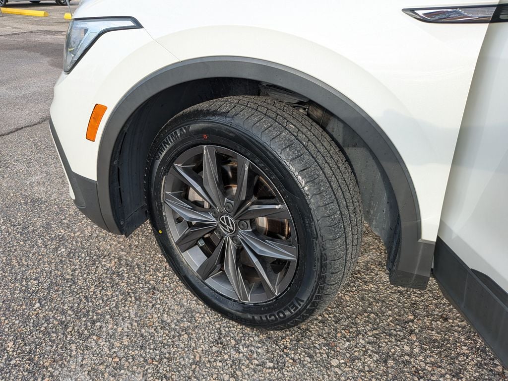 2023 Volkswagen Tiguan 2.0T SE