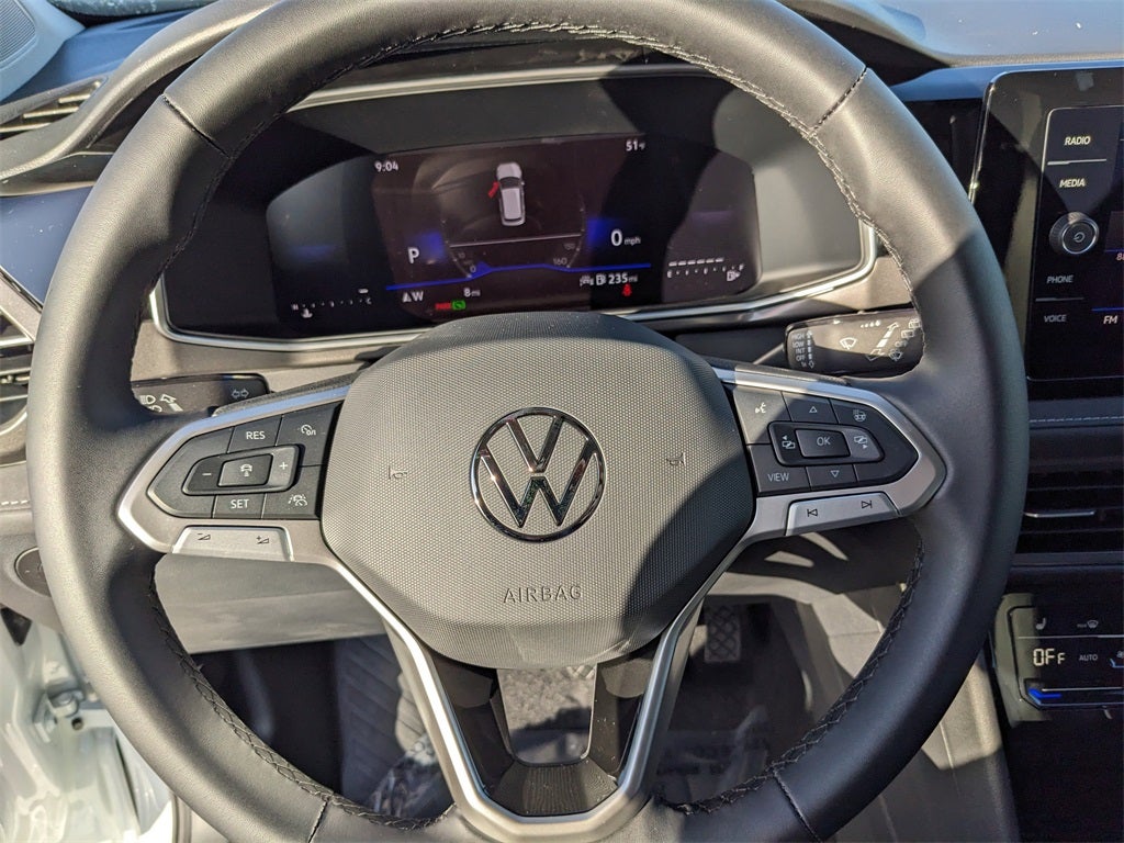 2026 Volkswagen Taos 1.5T SE Black