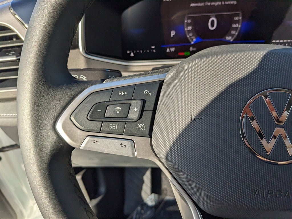 2026 Volkswagen Taos 1.5T SE Black