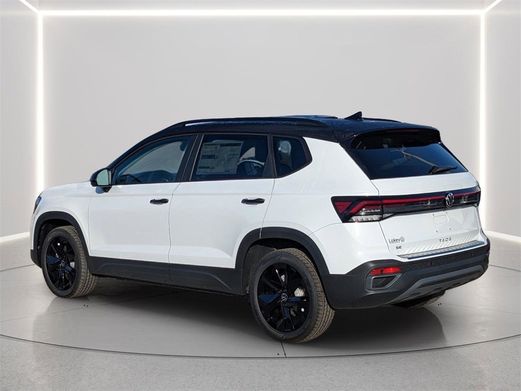 2026 Volkswagen Taos 1.5T SE Black