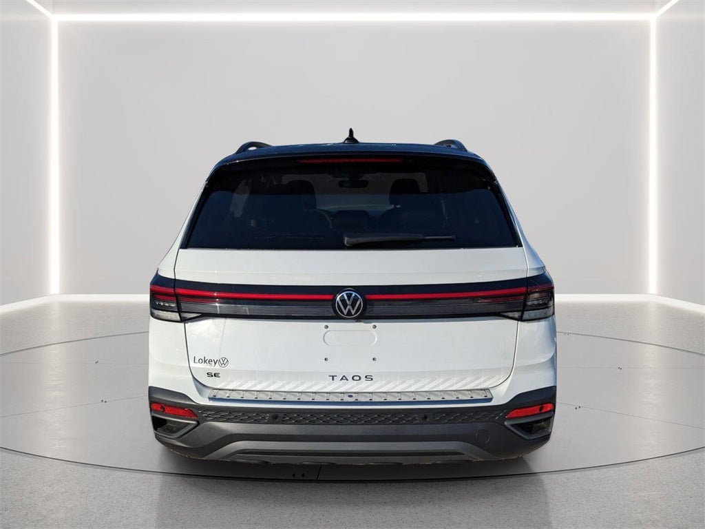 2026 Volkswagen Taos 1.5T SE Black