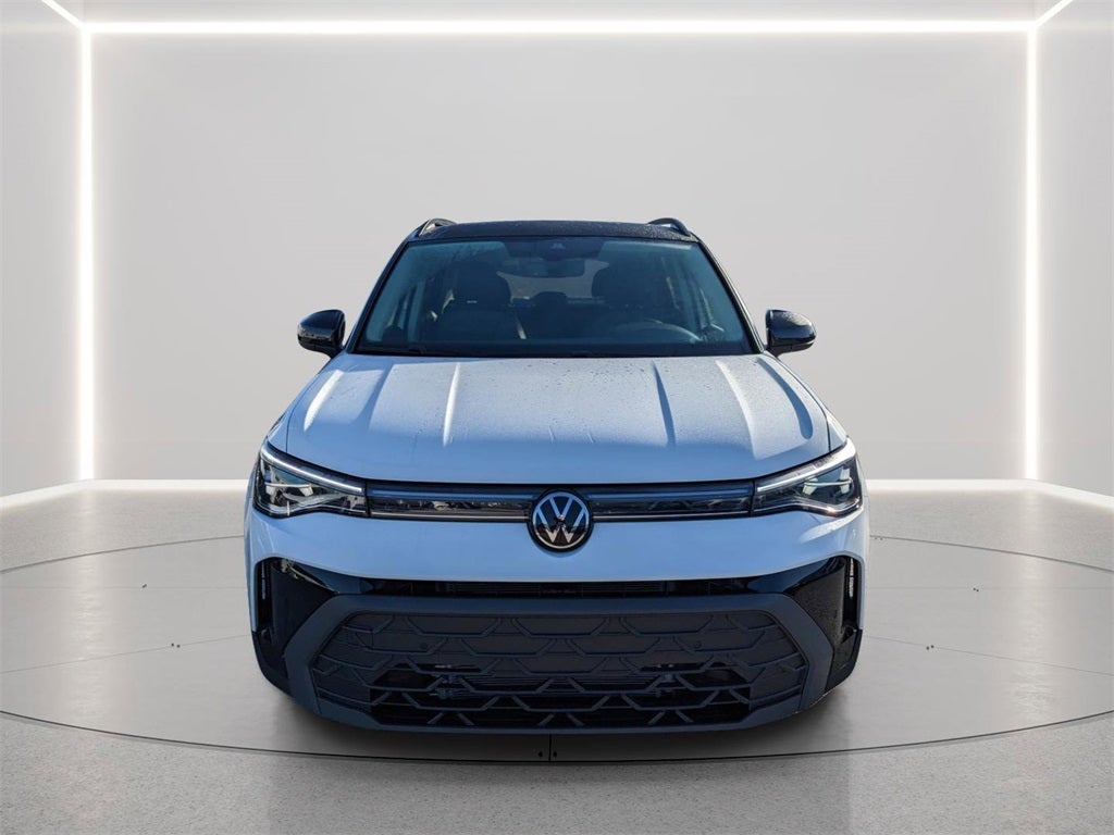 2026 Volkswagen Taos 1.5T SE Black