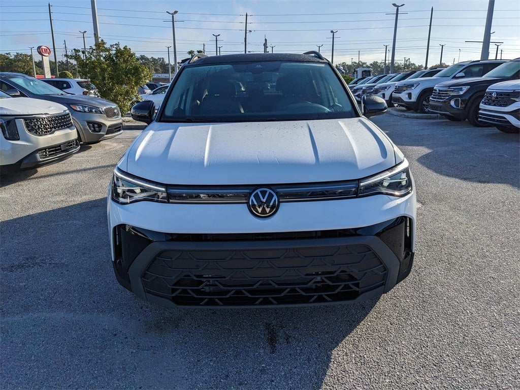 2026 Volkswagen Taos 1.5T SE Black