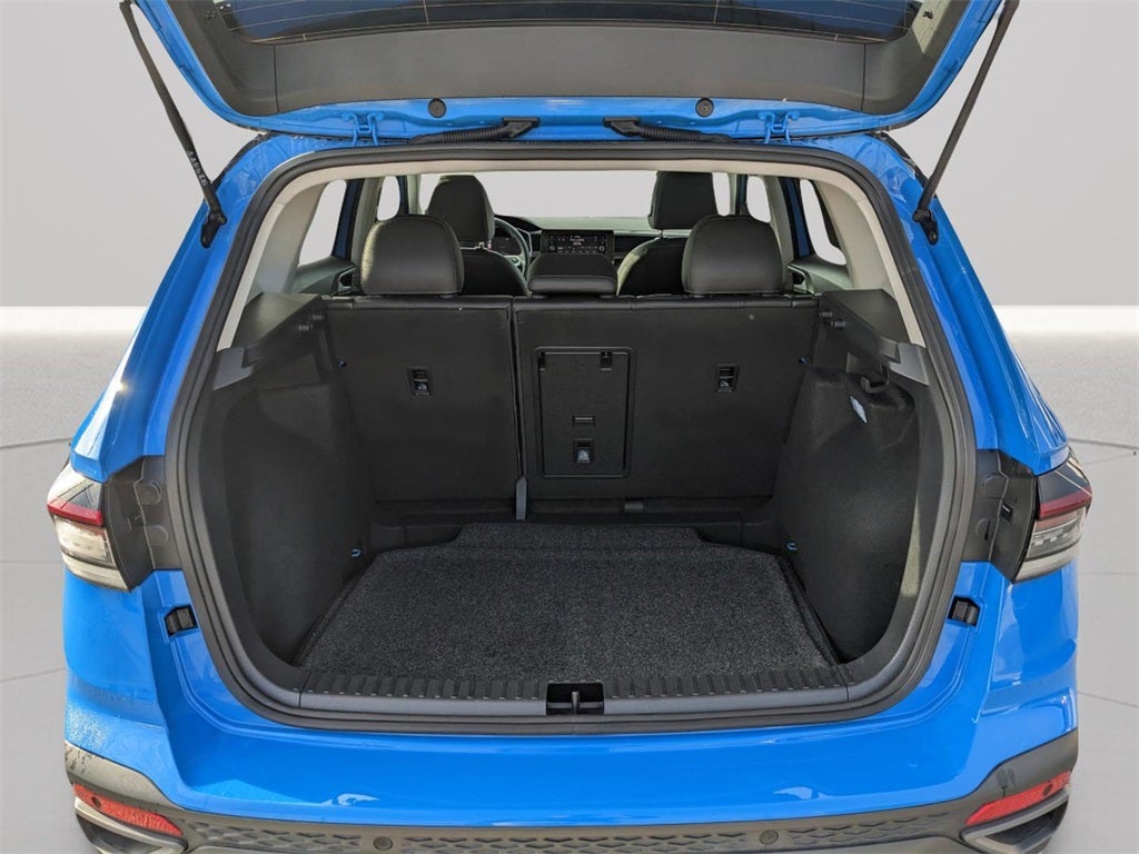 2025 Volkswagen Taos 1.5T SE Black