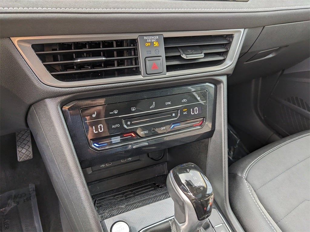 2025 Volkswagen Taos 1.5T SE Black