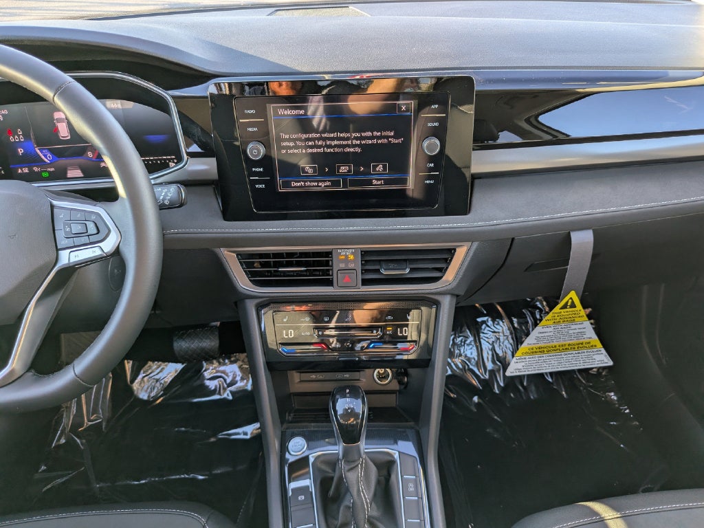 2027 Volkswagen Taos 1.5T SE Black
