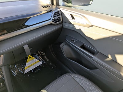 2027 Volkswagen Taos 1.5T SE Black