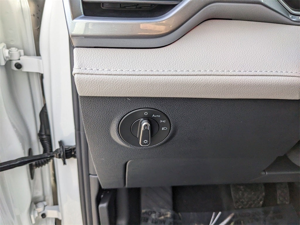 2026 Volkswagen Taos 1.5T SEL