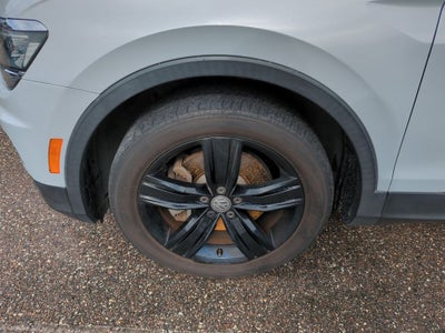 2018 Volkswagen Tiguan 2.0T SEL Premium