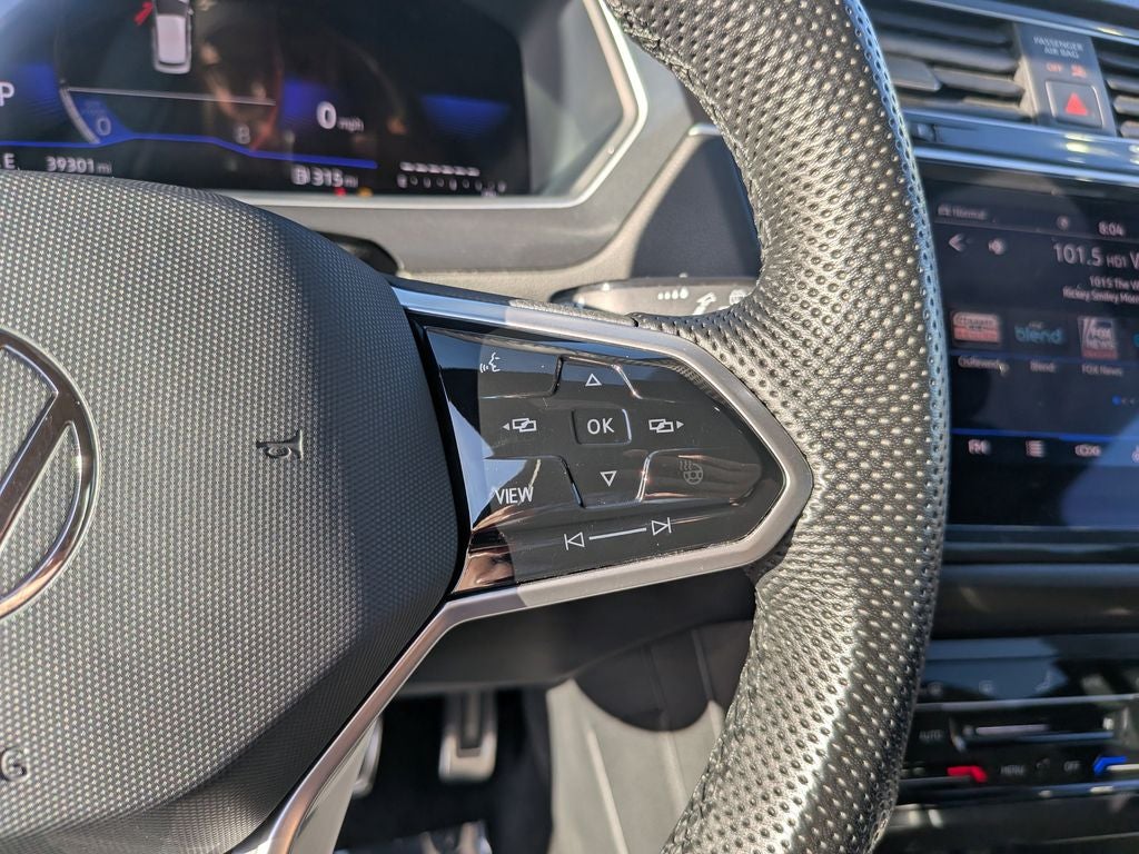 2024 Volkswagen Tiguan 2.0T SE R-Line Black