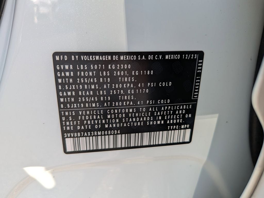 2024 Volkswagen Tiguan 2.0T SE R-Line Black