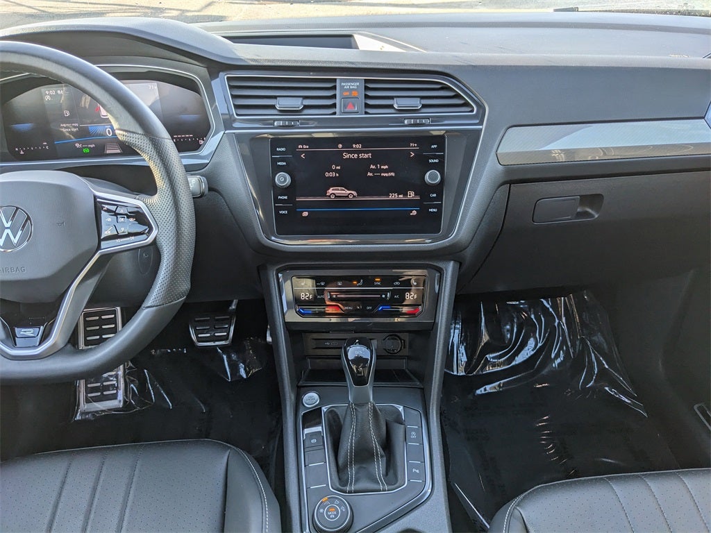 2024 Volkswagen Tiguan 2.0T SE R-Line Black