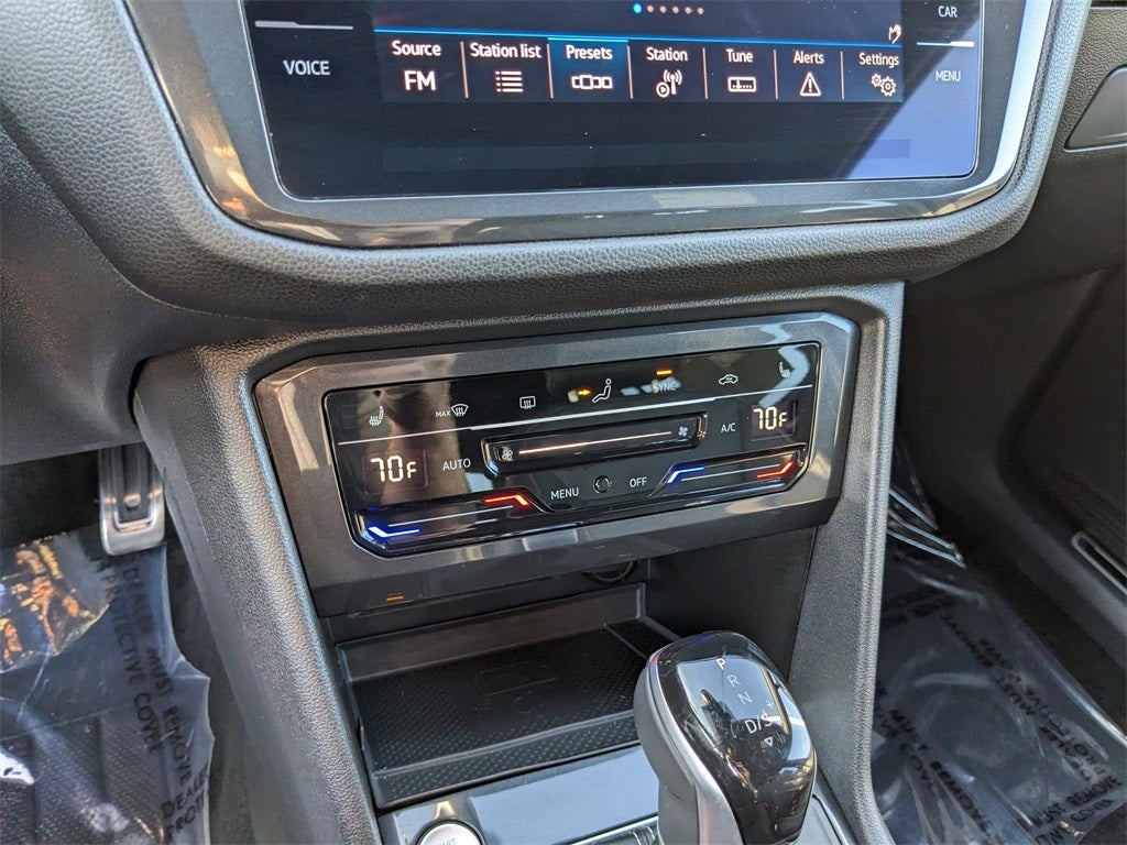 2024 Volkswagen Tiguan 2.0T SE R-Line Black