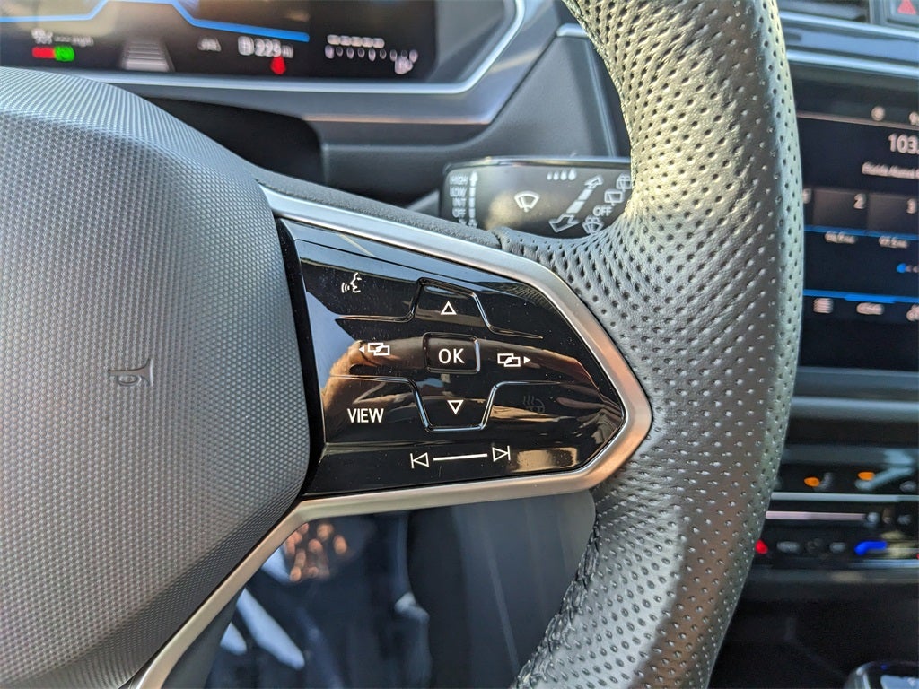 2024 Volkswagen Tiguan 2.0T SE R-Line Black