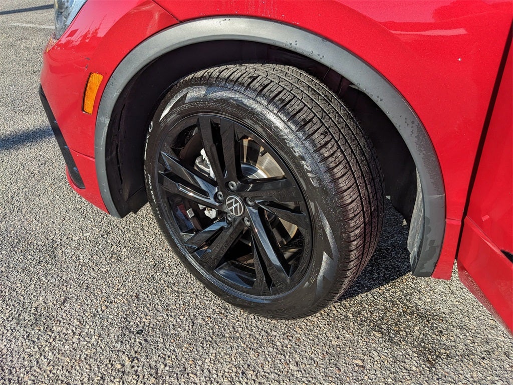 2024 Volkswagen Tiguan 2.0T SE R-Line Black