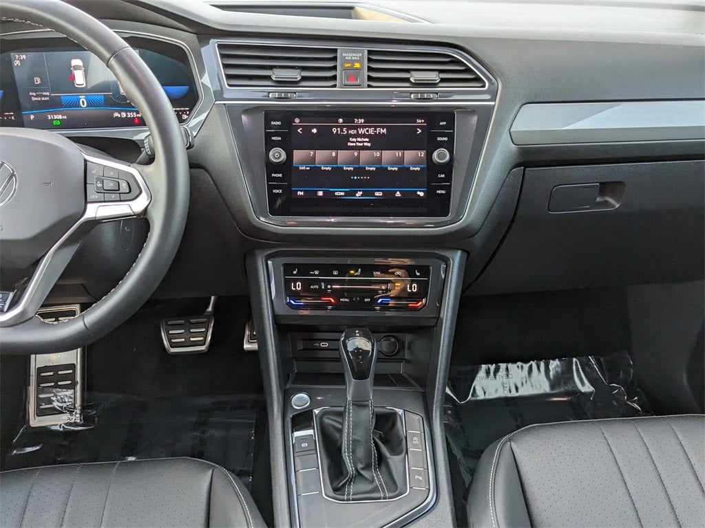 2023 Volkswagen Tiguan 2.0T SE R-Line Black