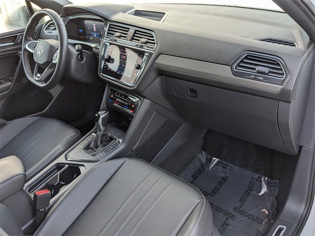 2023 Volkswagen Tiguan 2.0T SE R-Line Black