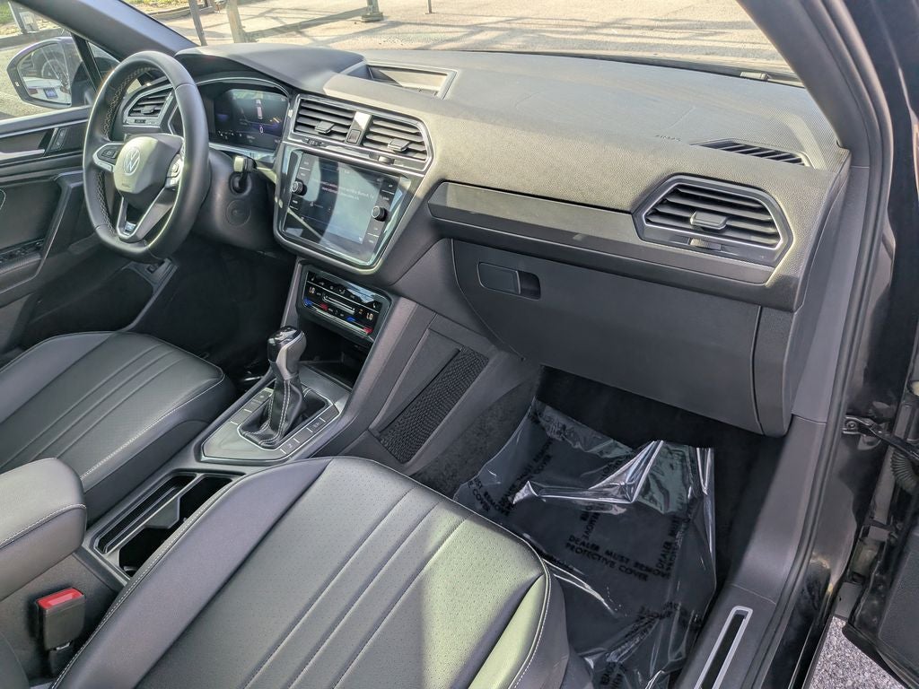 2023 Volkswagen Tiguan 2.0T SE R-Line Black