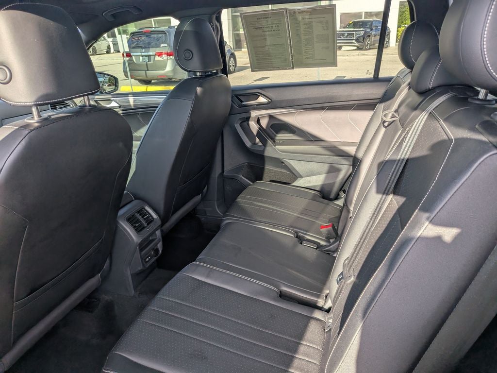 2023 Volkswagen Tiguan 2.0T SE R-Line Black