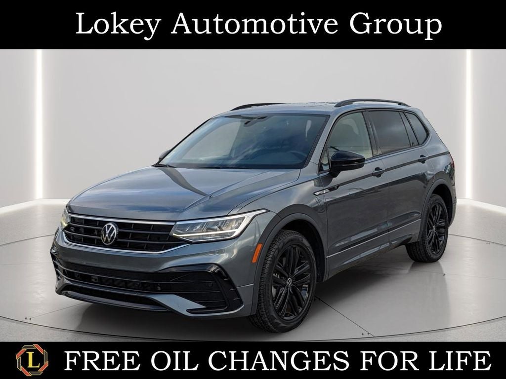 2022 Volkswagen Tiguan 2.0T SE R-Line Black