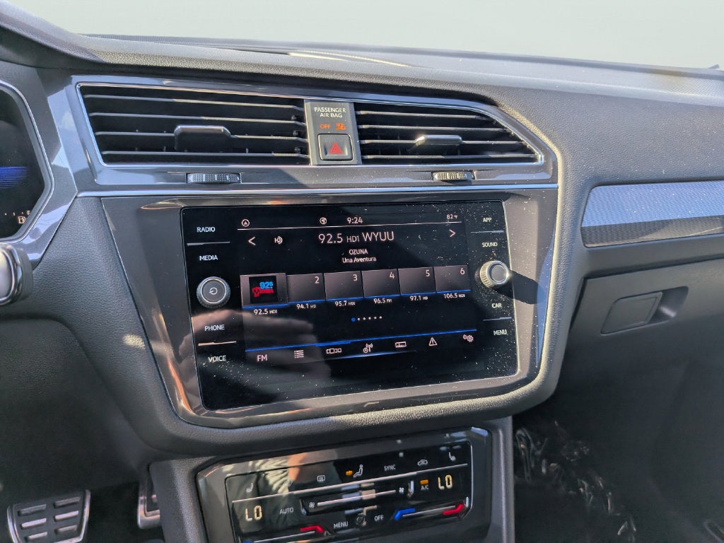 2023 Volkswagen Tiguan 2.0T SE R-Line Black