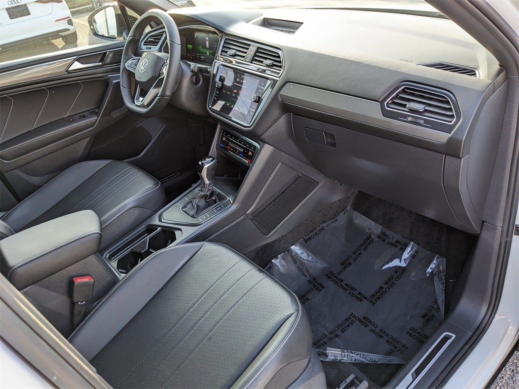 2022 Volkswagen Tiguan 2.0T SE R-Line Black