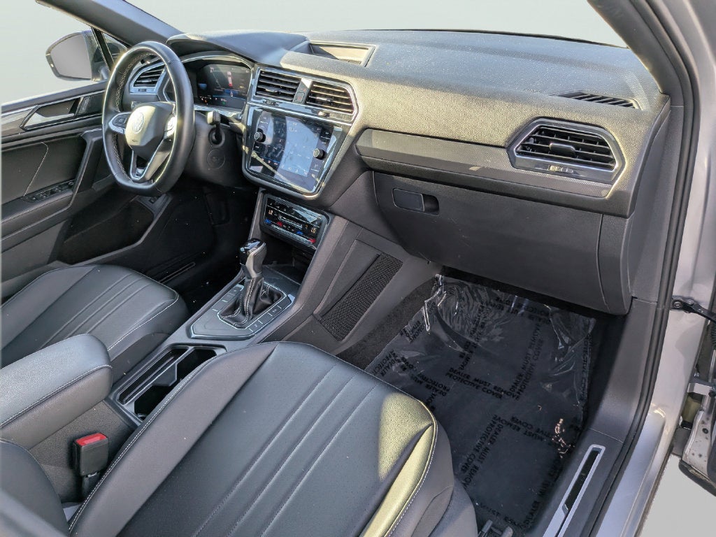 2023 Volkswagen Tiguan 2.0T SE R-Line Black