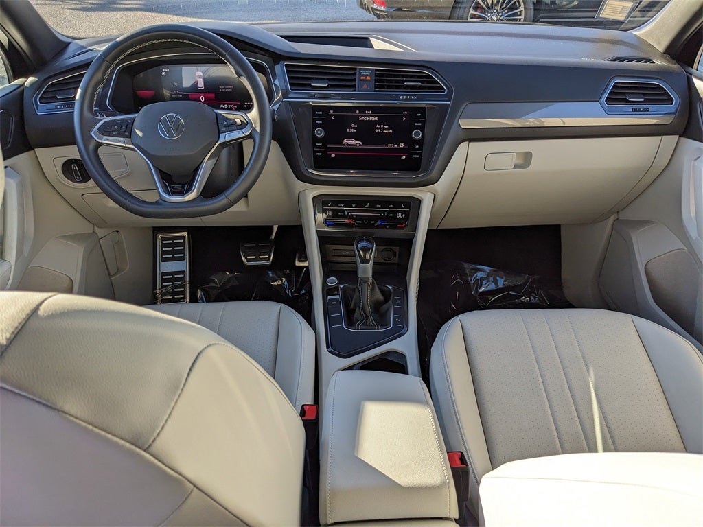 2023 Volkswagen Tiguan 2.0T SE R-Line Black