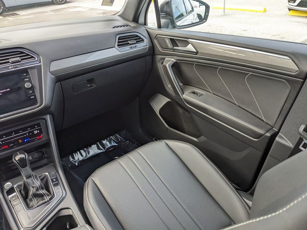 2023 Volkswagen Tiguan 2.0T SE R-Line Black