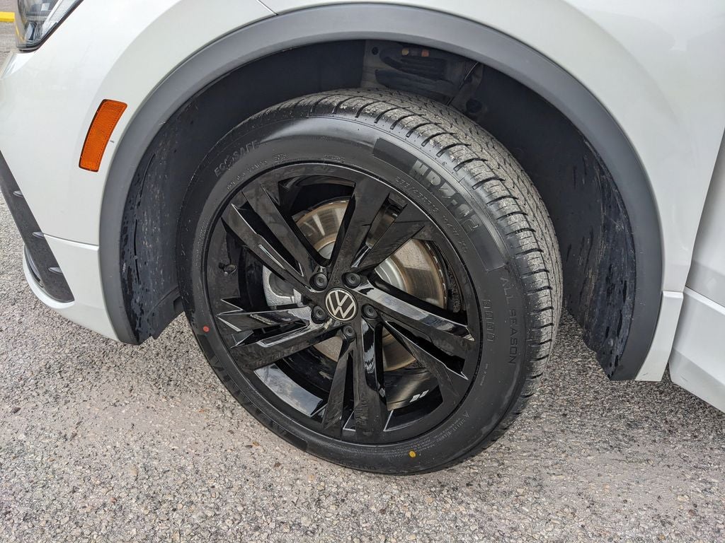 2023 Volkswagen Tiguan 2.0T SE R-Line Black