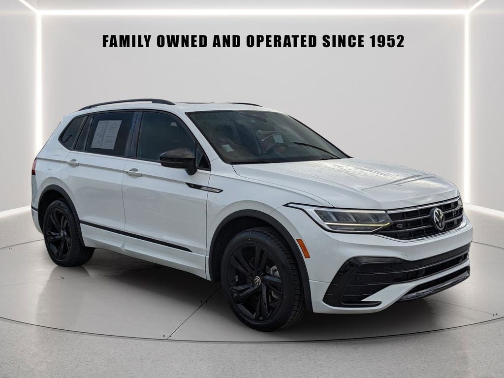 2023 Volkswagen Tiguan 2.0T SE R-Line Black