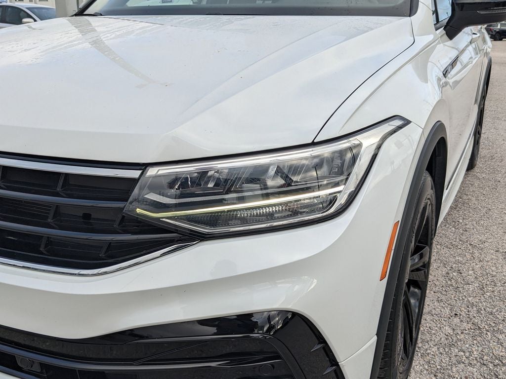 2023 Volkswagen Tiguan 2.0T SE R-Line Black