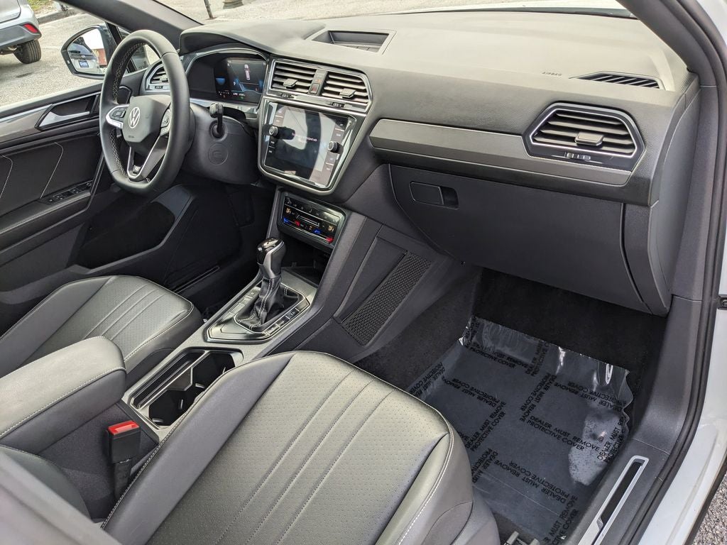 2023 Volkswagen Tiguan 2.0T SE R-Line Black