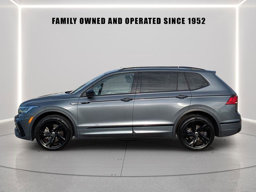 2023 Volkswagen Tiguan 2.0T SE R-Line Black